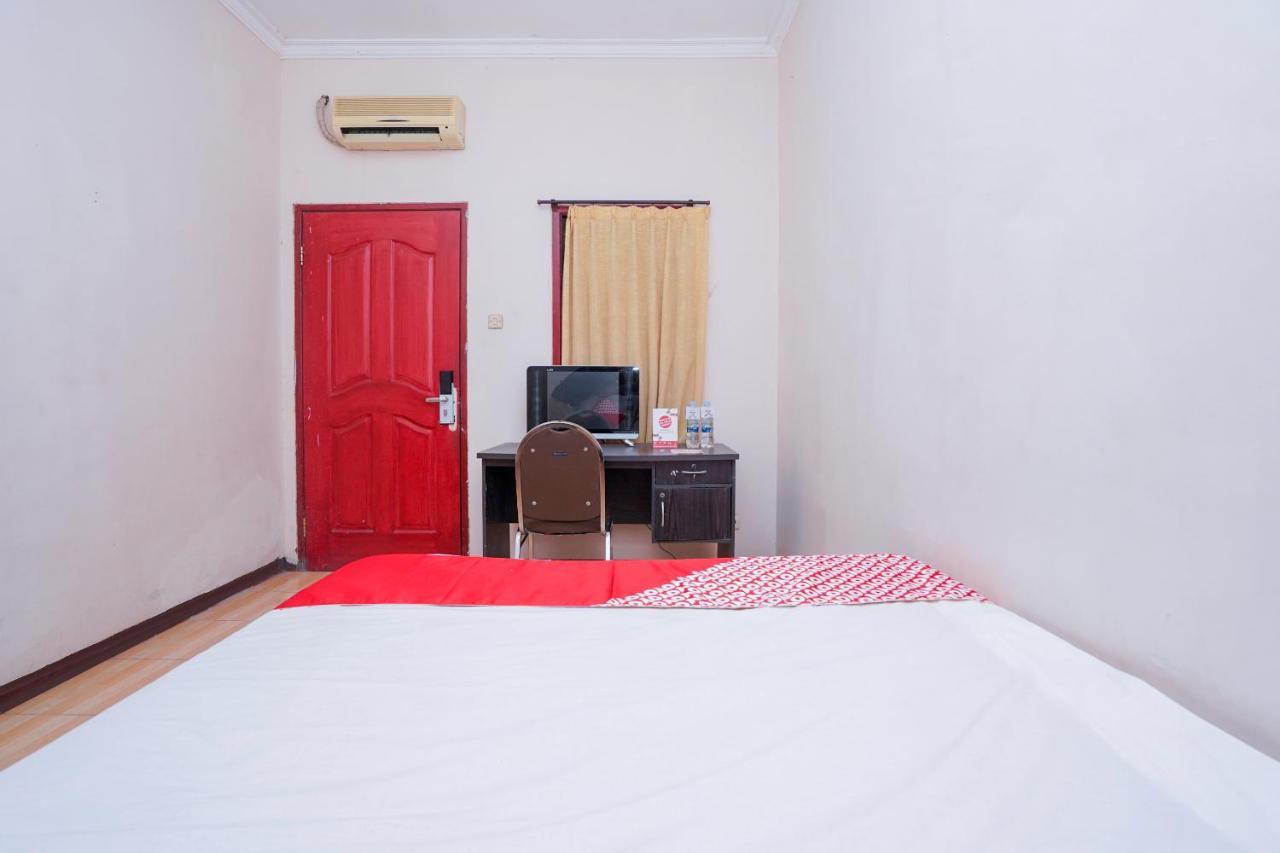 Collection O 1112 Comfitel Siwalankerto Aa4 Hotel Surabaya Exterior photo